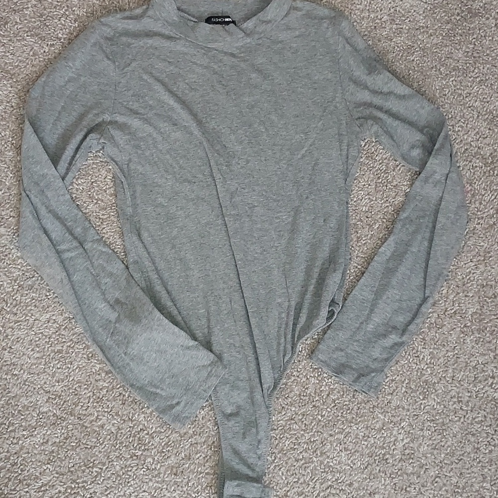 4/$18 gray longsleeve funnel bodysuit